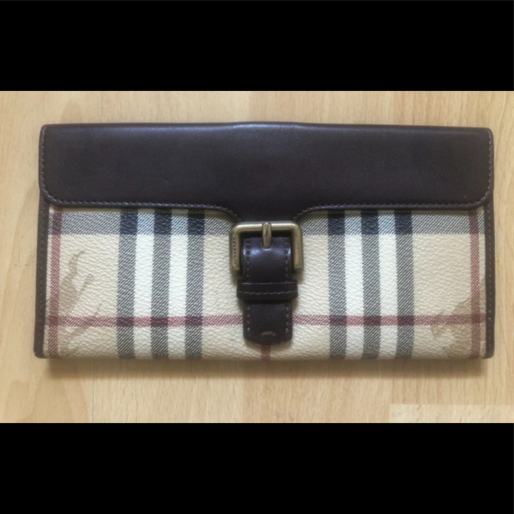 Authentic burberry Haymarket nova check Wallet